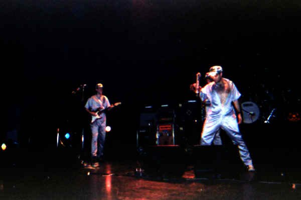 IMG04 
