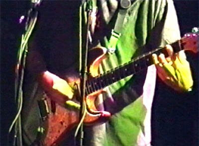 moe-10-18-00c 