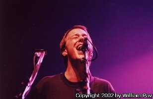 2001-11-24_003