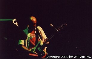 2001-11-24_010