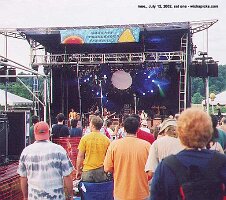 moe071202_1