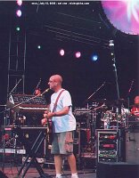 moe071202_16