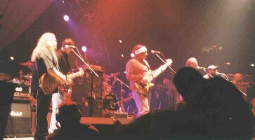 moe2002-12-21-p3