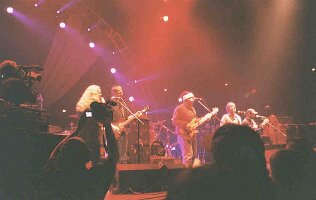 moe2002-12-21-p6