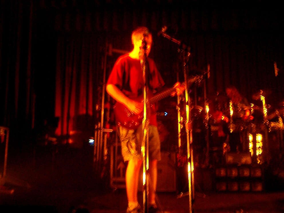 4-2-03 - moe1(1) 