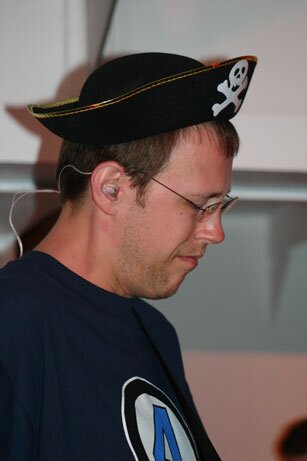 38-chuck7-3-10-04 