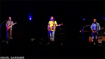 moe072504-16