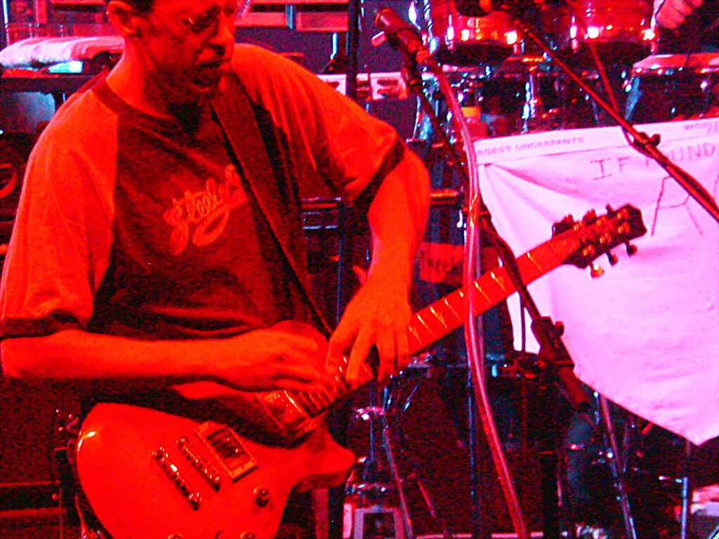 moe9-4-04nite (028)_DCE(1) 