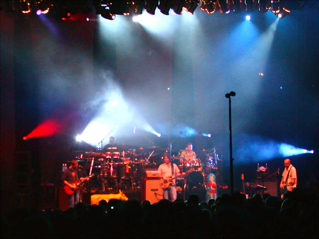 9-5-04moe (039)_DCE 
