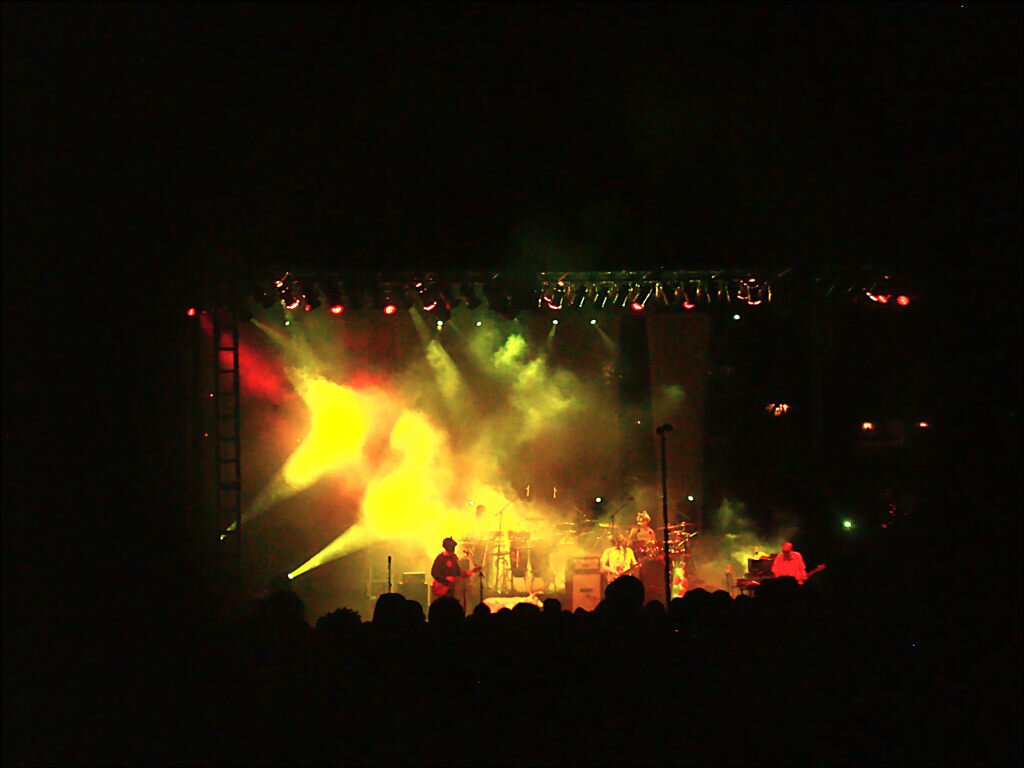 9-5-04moe (103)_DCE 