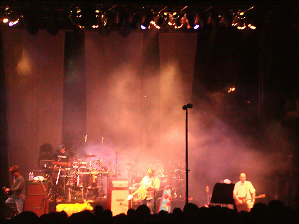 9-5-04moe (105)_DCE 