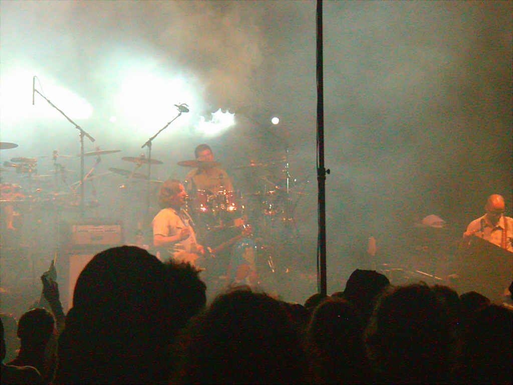 9-5-04moe (110)_DCE 