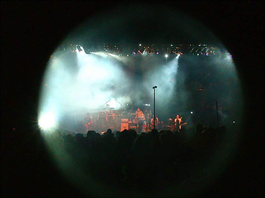 9-5-04moe (111)_DCE 