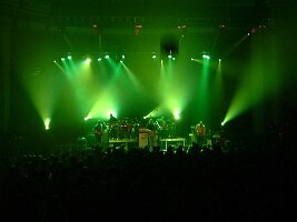 moe.2004-10-29pic0003