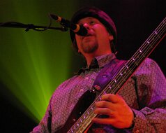 2004-02-12 - Liberty_Hall - Lawrence, KS