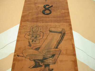 08(2) 